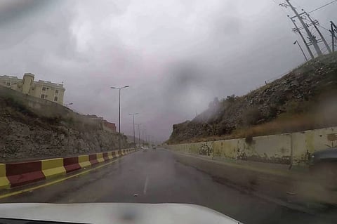 «مدني الباحة» يناشد بعدم الخروج إلا للضرورة