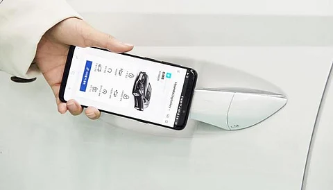 المفتاح الرقمي.. مستقبل عالم السيارات وفصل النهاية لنظيره التقليدي