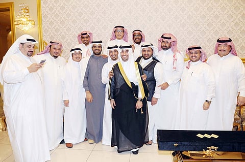 بالصور.. المالكي يودِّع العزوبية ويدخل القفص الذهبي