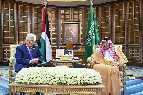 الملك يستقبل الرئيس الفلسطيني.. ومأدبة غداء لضيف المملكة والوفد المرافق