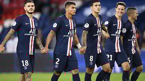 مبابي وكافاني يعززان قائمة سان جيرمان أمام نيس بالدوري الفرنسي