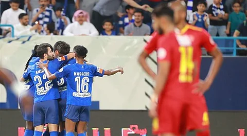 «الهلال» يهزم «ضمك» بثلاثية ويواصل صدارته لدوري المحترفين