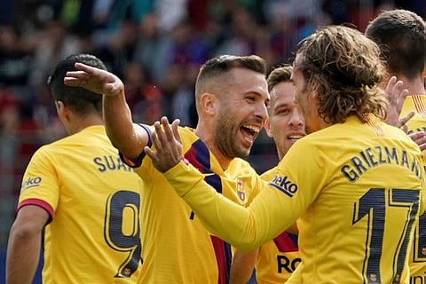 بثلاثية إيبار.. برشلونة يعتلي صدارة الدوري الإسباني مؤقتًا