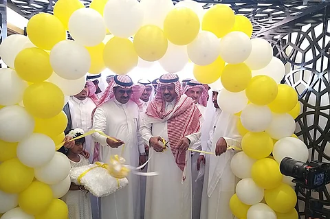 بالصور.. محافظ ضمد يفتتح مركز الرعاية الصحية بالجهو