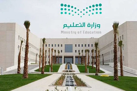 خبير تعليمي يُنصف وزارة التعليم ويكشف أبعادًا جديدة لمستويات الطلاب