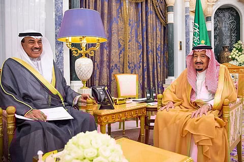 خادم الحرمين يتسلم رسالة من أمير دولة الكويت