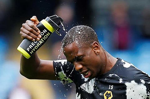 تعرض ويلي بولي مدافع وولفرهامبتون لكسر في الكاحل