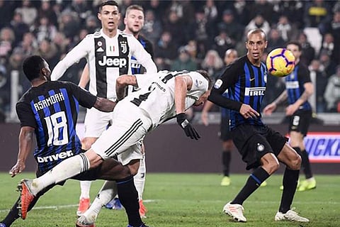 يوفنتوس وإنتر.. استمرار الصراع الشرس بين المتصدر والوصيف في الدوري الإيطالي