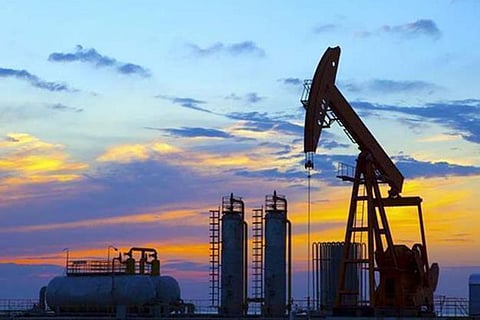 النفط يتحول إلى المكاسب مع التفاؤل بشأن الاتفاق الأمريكي الصيني