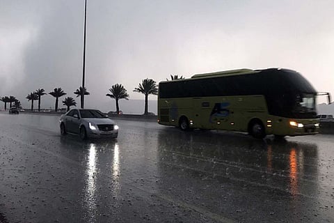 بالصور.. الصخري يتوقع خريطة هطول الأمطار خلال سبعة أيام