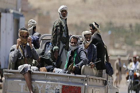 هجمات صاروخية حوثية تقتل 6 مدنيين وتصيب آخرين في المخا اليمنية