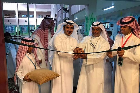 بالصور.. «تعليم جدة» يُدشّن أول ناد مدرسيّ للشعر العربيّ