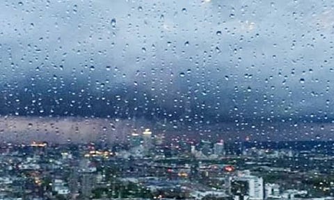 «مدني الباحة» تدعو لأخذ الحيطة والحذر جراء التقلبات الجوية