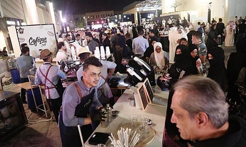 انطلاق فعاليات أسبوع القهوة بجدة بحضور أكثر من ألفي شخص