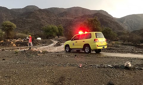 «مدني الباحة» تحذر من المخاطر المصاحبة للتغيرات المناخية وتطالب بالالتزام بشروط السلامة