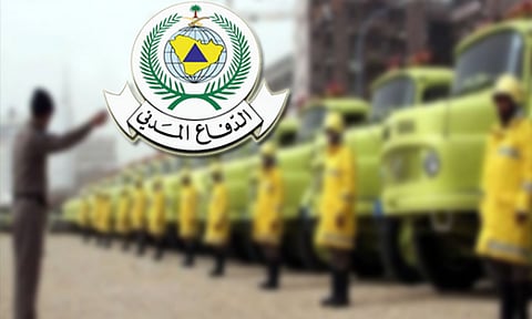 «مدني الرياض» مُحذرًا المواطنين من التقلبات الجوية: ابتعدوا عن الأسلاك الكهربائية وانتبهوا أثناء القيادة