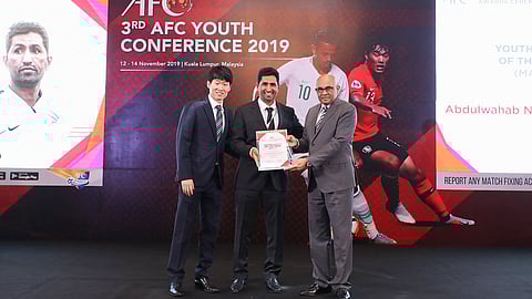 «الآسيوي» يتوج الحربي مدرب العام للفئات السنية بالقارة