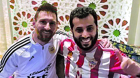 ميسي يحتفي باستقبال تركي آل الشيخ