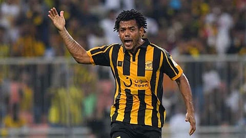 رسميًّا.. الاتحاد يعلن تمديد عقد رومارينهو لمدة موسمين