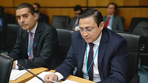 اليمن يطالب إيران بالكفّ عن تدخلاتها بشؤونه ووقف دعمها لميليشيا الحوثي