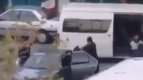 بالفيديو.. النظام الإيراني يحوّل المدارس إلى معتقلات للمتظاهرين