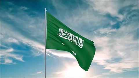 نائب أمير جازان ينقل تعازي القيادة لذوي الشهيد فهد مجرشي