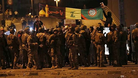 عودة التصعيد إلى بيروت مع استعراض أنصار «أمل» «وحزب الله» بالدراجات النارية