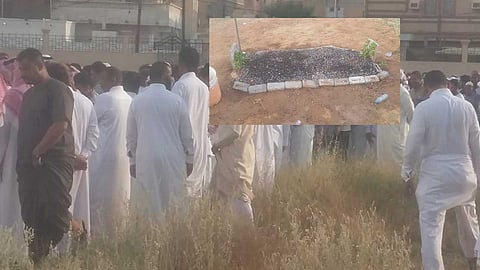 بالصور.. مشاهد مؤلمة من جنازة الطفل أصيل «مغدور أبوعريش»