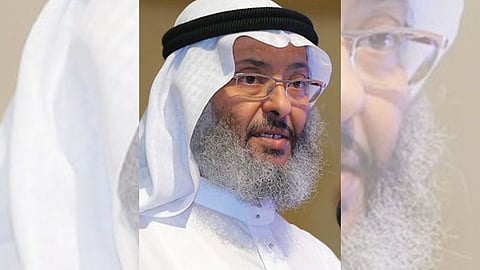 إثر وعكة صحية.. وفاة عضو الشورى «عدنان البار»