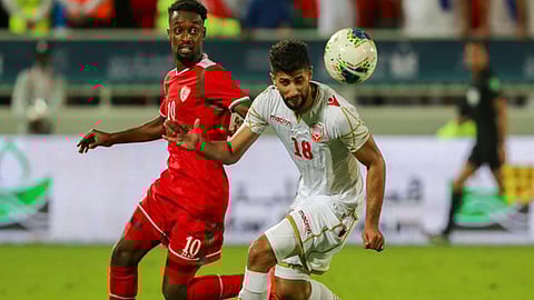 عُمان تستهل الدفاع عن اللقب الخليجي بتعادل سلبي مع البحرين
