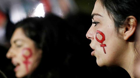 سلوفاكيا.. قانون يجبر النساء على سماع نبض الجنين قبل الإجهاض