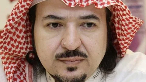 زوجة خالد سامي توضح مستجدات حالته الصحية: يخضع لزراعة كُلية بالصين