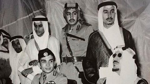 الأمير متعب بن عبد العزيز.. الفارس يترجَّل تاركًا خلفه مَسيرة عطاء زاخرة