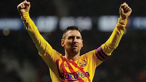 برشلونة يثير الجدل بأحقية ميسي في 10 كرات ذهبية