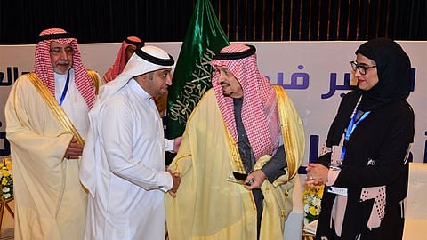 بالصور.. أمير الرياض يرعى الحفل الختامي لملتقى أسر الأشخاص ذوي الإعاقة