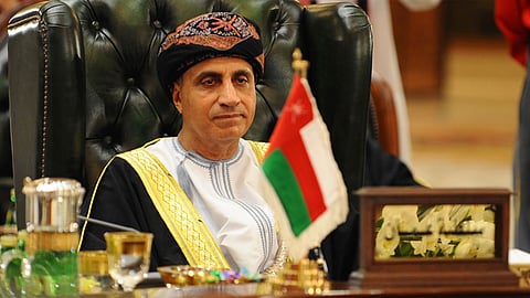 نائب رئيس الوزراء العماني يغادر الرياض