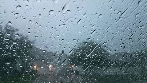 «الأرصاد»: أمطار وتقلبات جوية على الباحة تستمر 48 ساعة