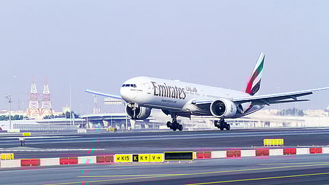 عودة حركة الطيران إلى طبيعتها بمطارات دبي