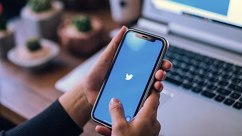 ميزة جديدة من «تويتر» لمستخدم هواتف «آيفون»