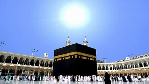 الزعاق: الشمس تحدِّد قبلة الصلاة اليوم بمنطقة الرياض