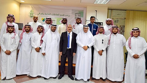 بمشاركة 100 طالب.. 50 تجربة تدريبية للخريجين في جامعة الملك عبدالعزيز