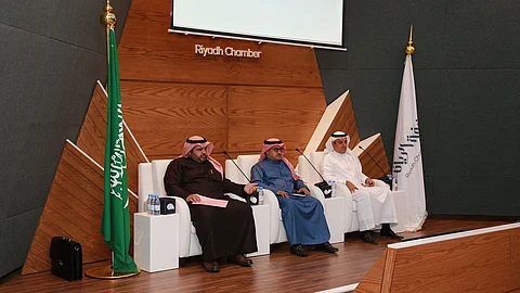 «غرفة الرياض» تستعرض أساليب «مكافحة الاحتيال» في السعودية