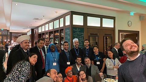 بالصور.. اختتام دورة «التواصل» في فيينا بمشاركة شباب وشابات من المملكة