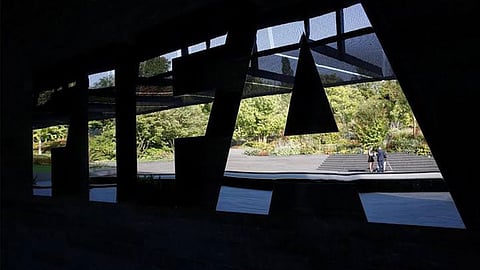 «فيفا» يُوقف رئيس اتحاد بنما السابق مدى الحياة