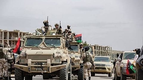 الجيش الليبي يستهدف مواقع عسكرية لتخزين الأسلحة التركية بمصراتة