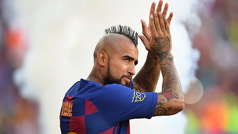 برشلونة يضع شرطًا إلزاميًّا للاستغناء عن فيدال