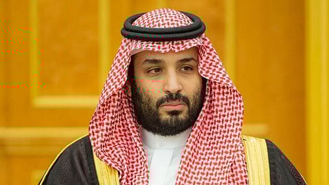 ولي العهد يتلقَّى اتصالًا هاتفيًا من وزير الدفاع الياباني
