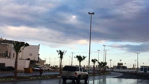 أمطار رعدية ورياح مثيرة للأتربة على مناطق بالمملكة.. خلال ساعات