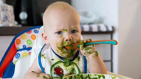 قصة مرض يدفع الأطفال إلى الأكل «حتى الموت»