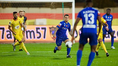 الهلال «المونديالي» يكتفي بتعادل مخيب أمام الحزم